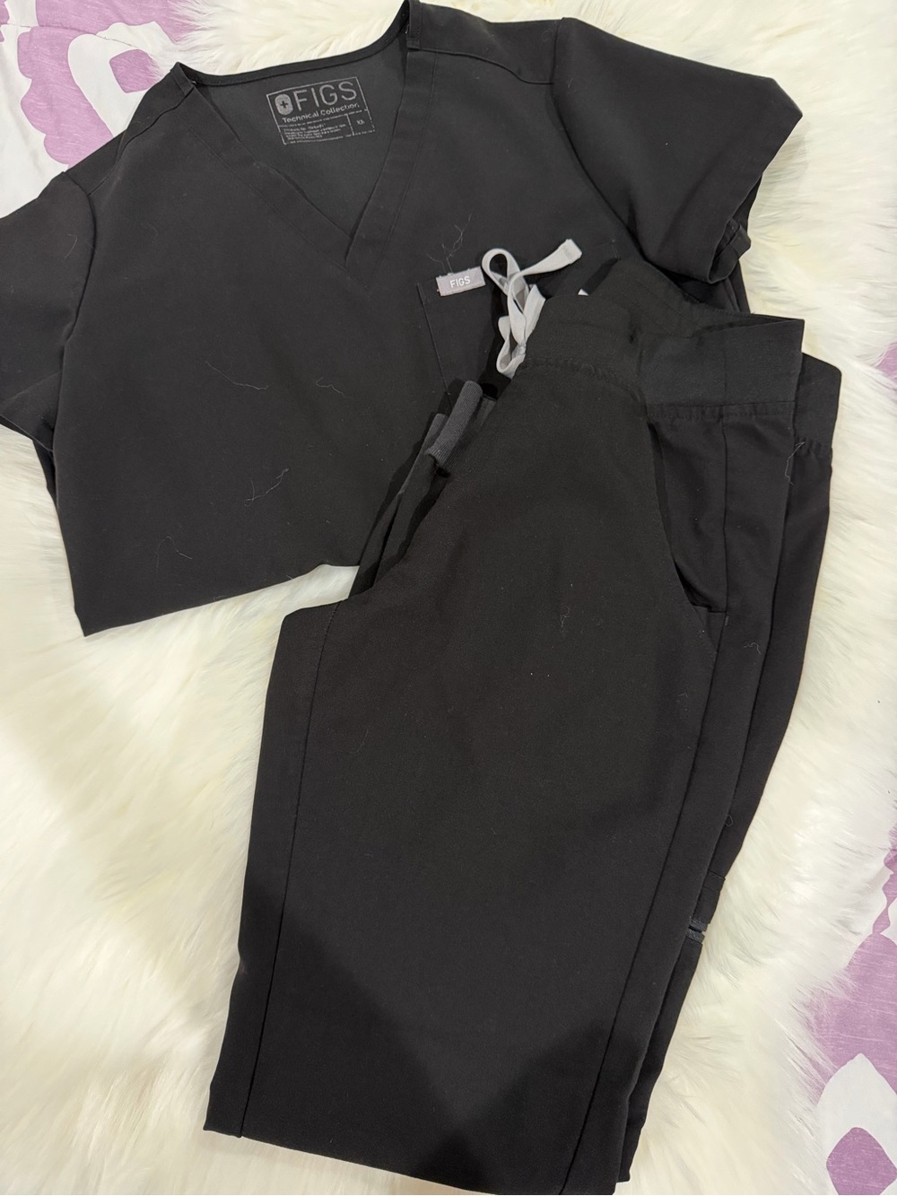 Figs Black Scrub Top and Drawstring Pants